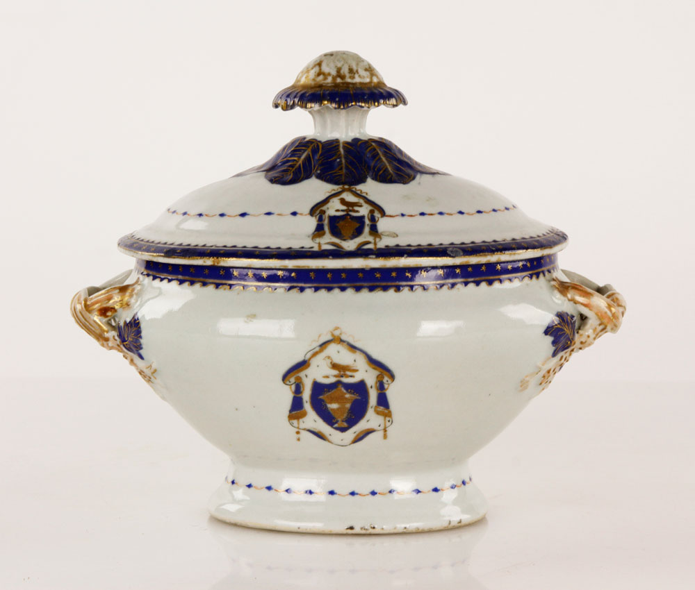 Appraisal: - th C Chinese Armorial Tureen th century Chinese armorial