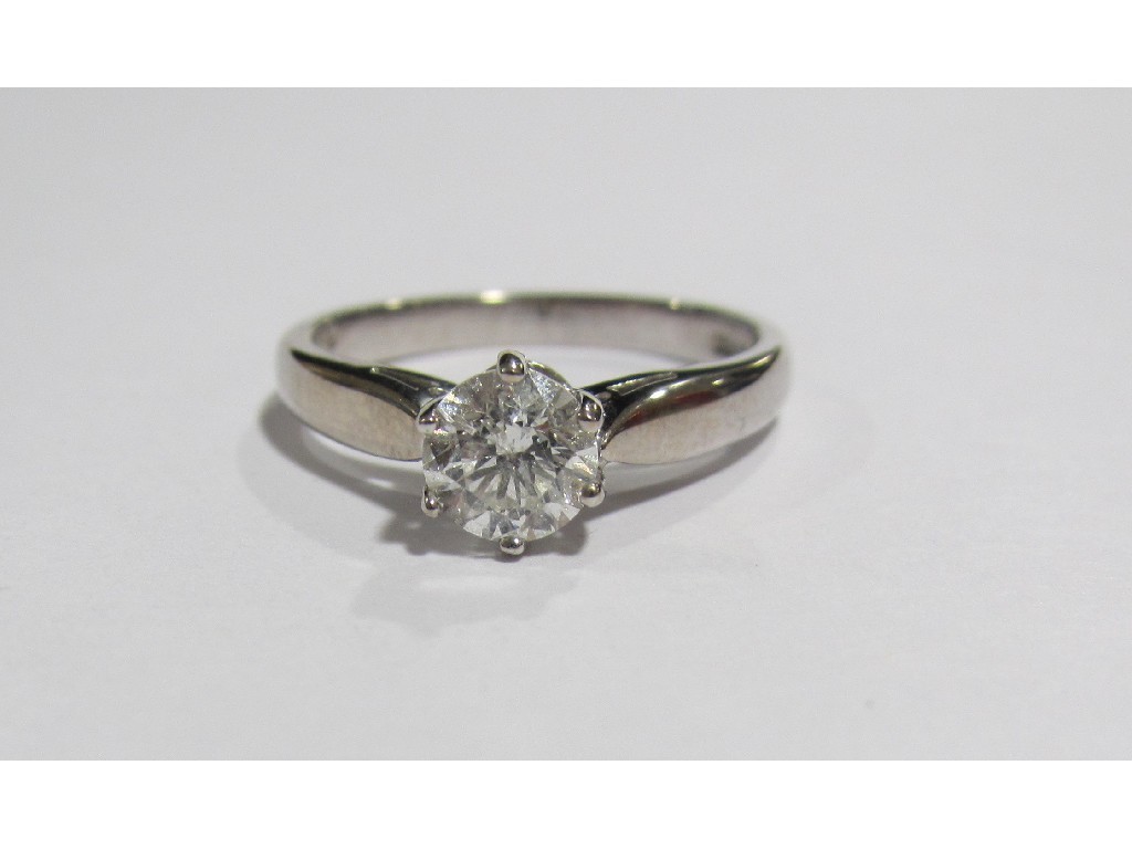 Appraisal: Eighteen carat white gold diamond solitaire ring with brilliant cut