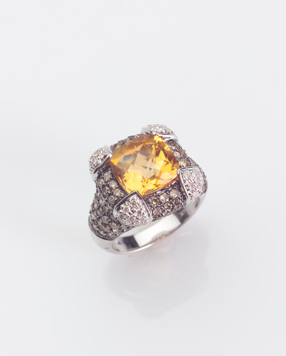 Appraisal: MODERN Diamond and citrine ring in a k white gold