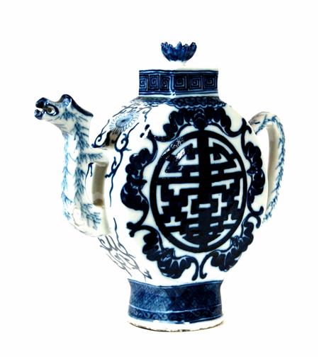 Appraisal: A th century Chinese porcelain dragon ewer and cover In