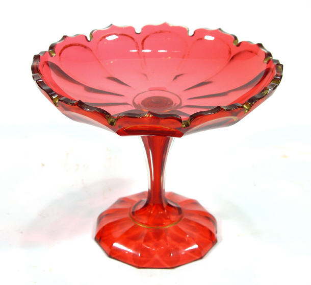 Appraisal: Victorian cranberry glass tarza cm high