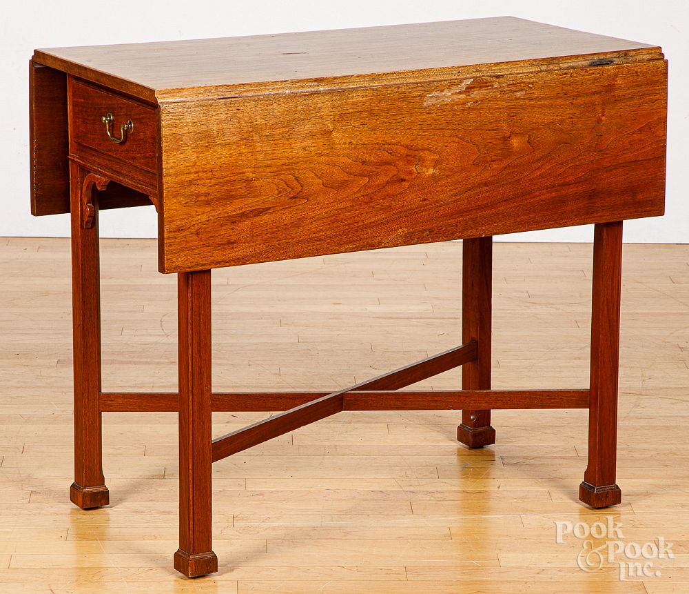 Appraisal: Pennsylvania or Maryland Pembroke table Pennsylvania or Maryland Chippendale walnut