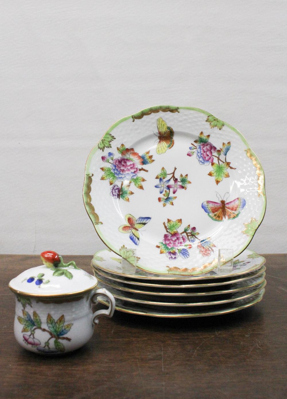 Appraisal: SEVEN PIECE HEREND QUEEN VICTORIA PORCELAIN TABLEWARE comprised of a