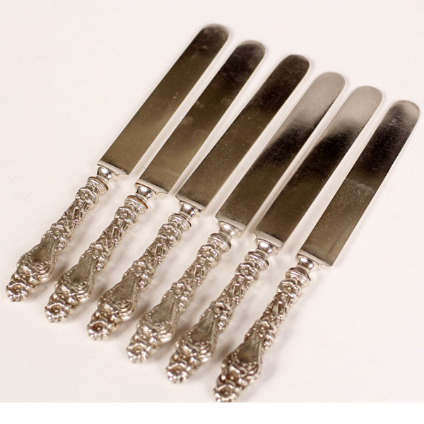 Appraisal: Set of Whiting Sterling Silver Lily pattern table knives Monogrammed