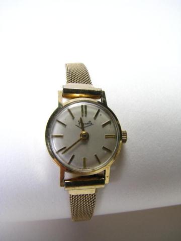 Appraisal: Lady' k yellow gold ''Piquette'' wristwatch with Swiss movement