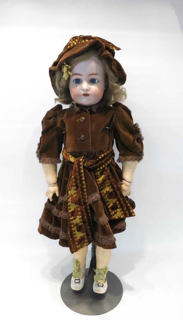 Appraisal: KAMMER REINHARDT SIMON HALBIG BISQUE HEAD GIRL DOLL fully jointed