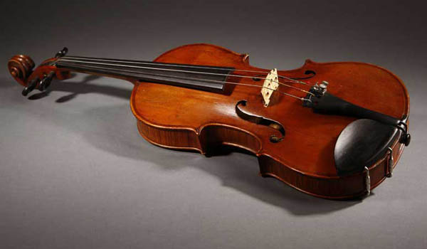 Appraisal: A vintage violin and two bows one Paris A vintage