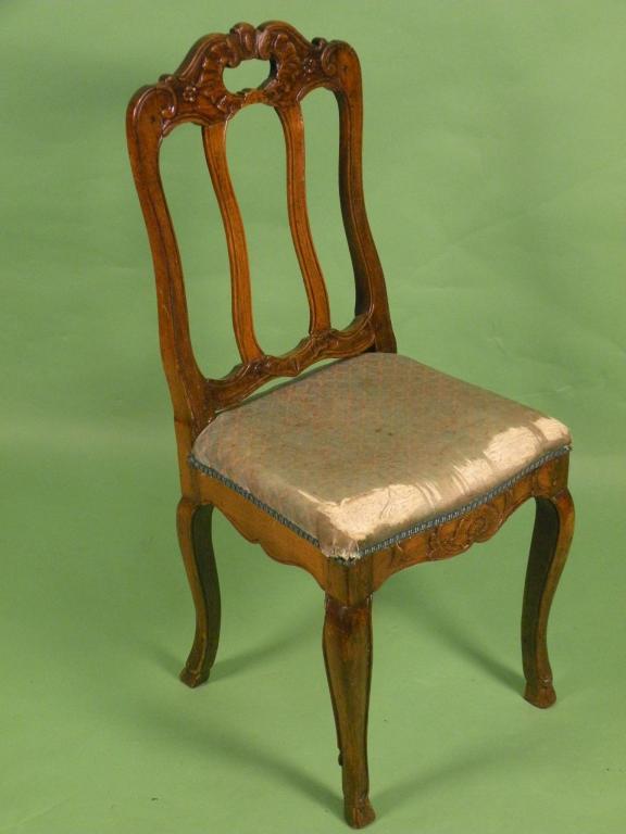 Appraisal: An early thC French Provincial walnut side chair with a