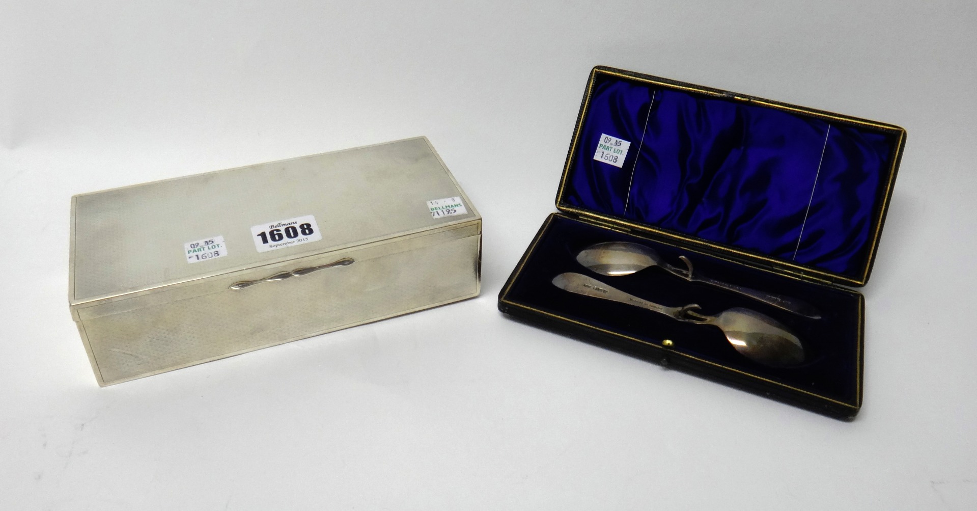 Appraisal: A silver rectangular table cigarette box plain within the exterior