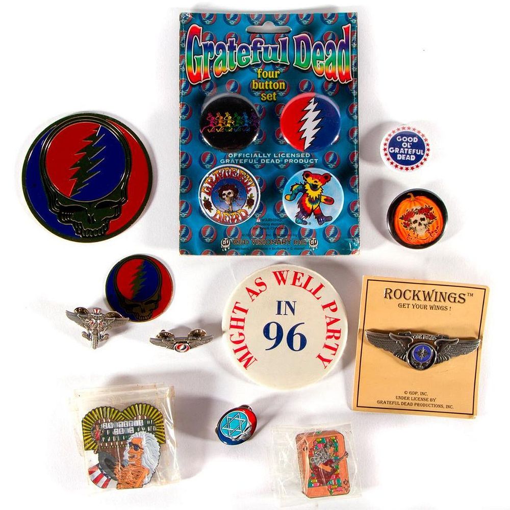 Appraisal: Grateful Dead pins and buttons A collection of twelve Grateful