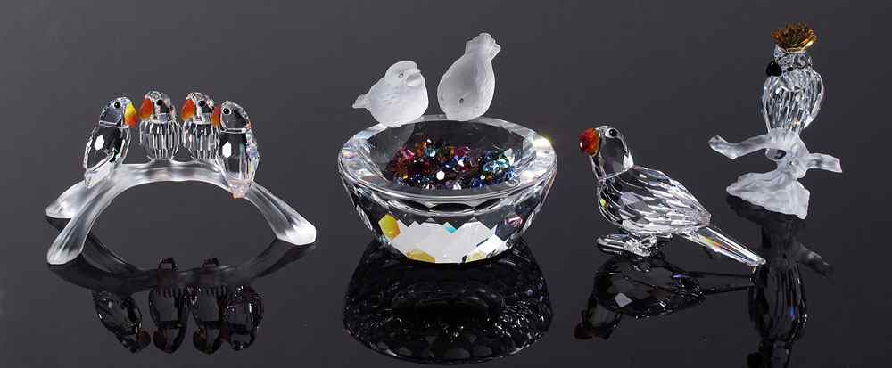 Appraisal: SWAROVSKI CRYSTAL FEATHERED BEAUTIES FIGURINES COCKATOO Heinz Tabertshofer - PARROT