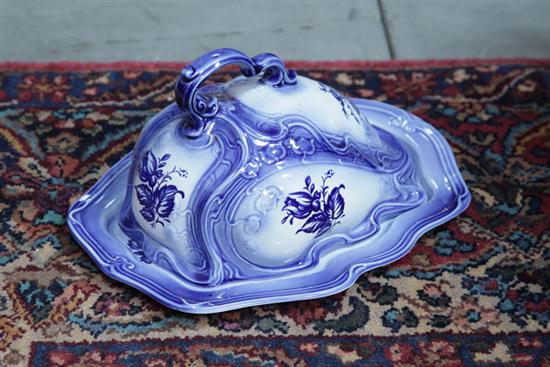 Appraisal: CHEESE KEEPER Blue and white cheese keeper with floral decoration