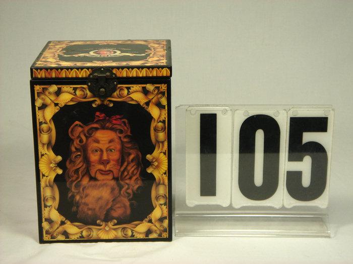 Appraisal: Enesco The Lion plays the cowardly lion works well small