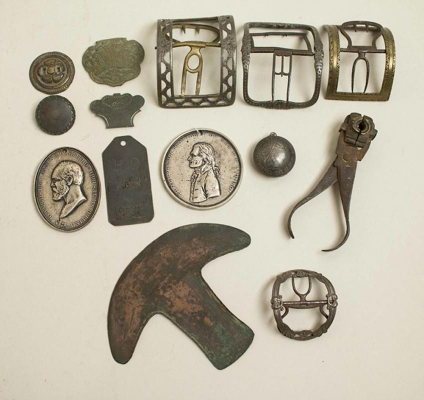 Appraisal: Assorted Medals Buckles and Buttons Assorted medals buckles and buttons