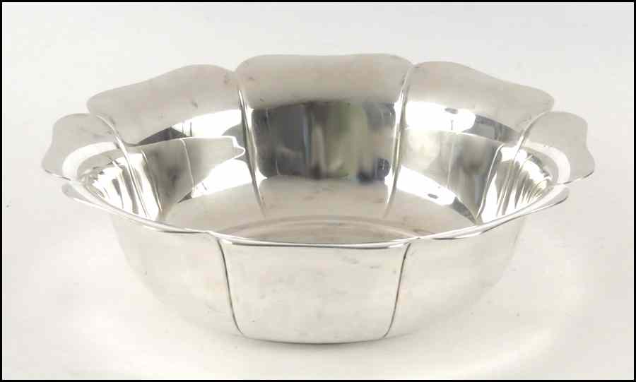 Appraisal: TIFFANY COMPANY MAKERS STERLING SILVER BOWL with dust bag Height