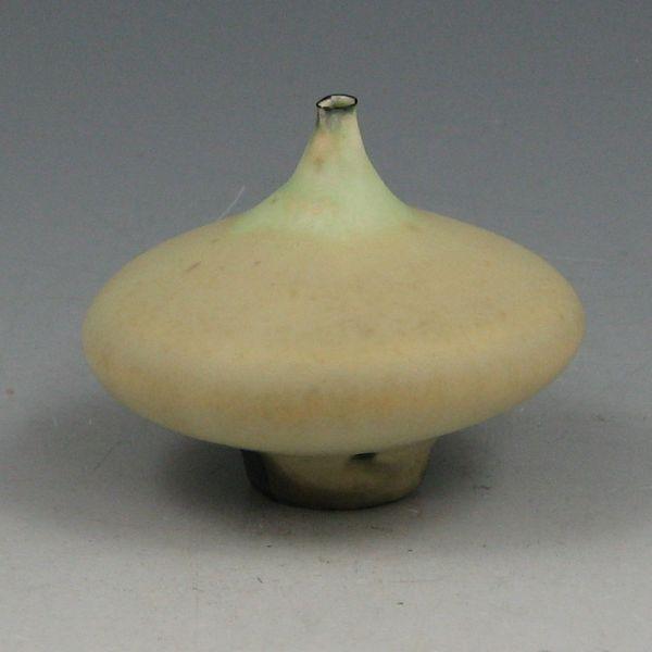 Appraisal: Rose Cabat Feelie flying saucer shape in pale green Signed