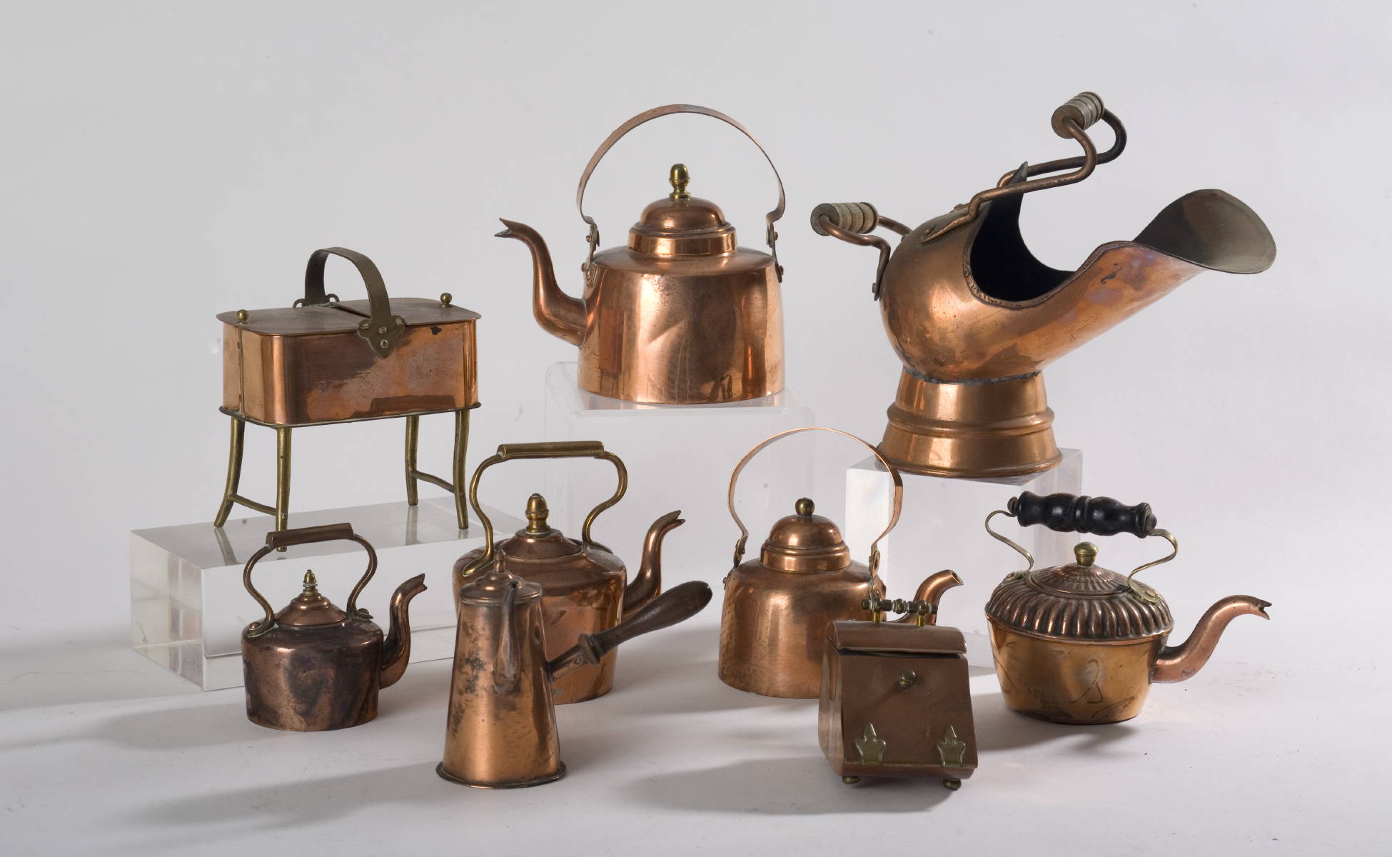 Appraisal: COLLECTION OF MINIATURE COPPER KITCHENWARES INCLUDING FIVE TEA KETTLES A