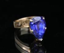 Appraisal: Ladies Pear-shaped Tanzanite and Gold Ring K yellow gold ring