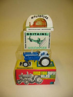 Appraisal: Britains Ford Super Major tractor and Muledozer boxed E