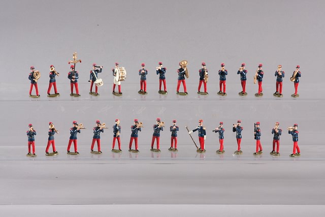 Appraisal: Lot of metal figures representing French Infantry of the Line