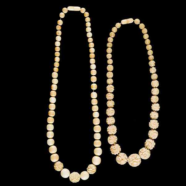 Appraisal: Grouping of Ivory Jewelry A grouping of Ivory jewelry all