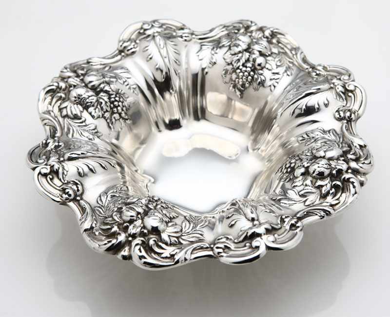 Appraisal: A Reed Barton 'Francis I' sterling silver bowl th Century