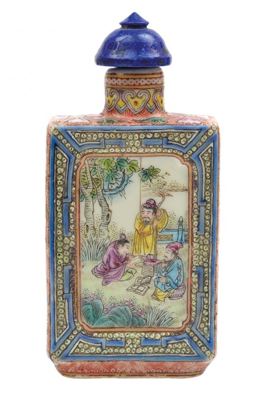 Appraisal: A FAMILLE ROSE PORCELAIN SNUFF BOTTLE WITH GLASS STOPPER TH