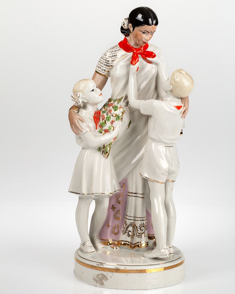 Appraisal: A SOVIET PORCELAIN FIGURAL GROUP OF INDIRA GANDHI WITH TWO