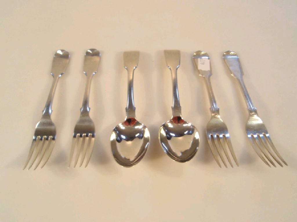 Appraisal: A pair of Victorian thread fiddle pattern dessert forks and