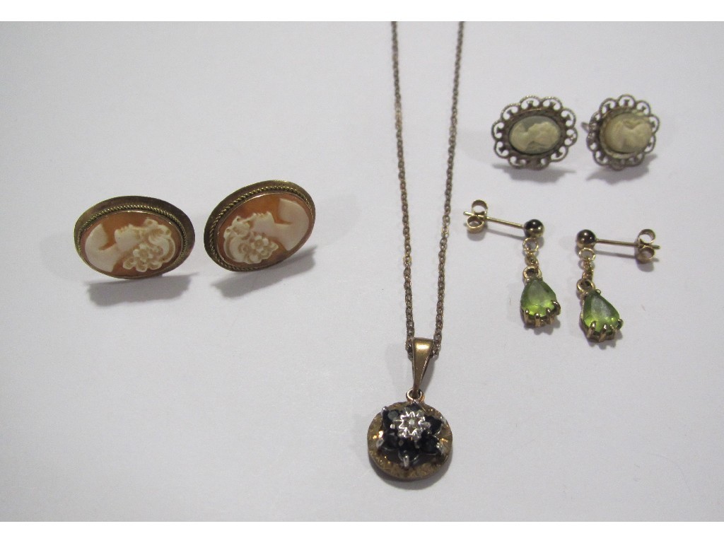 Appraisal: Lot comprising two pairs of gold earrings one with cameo