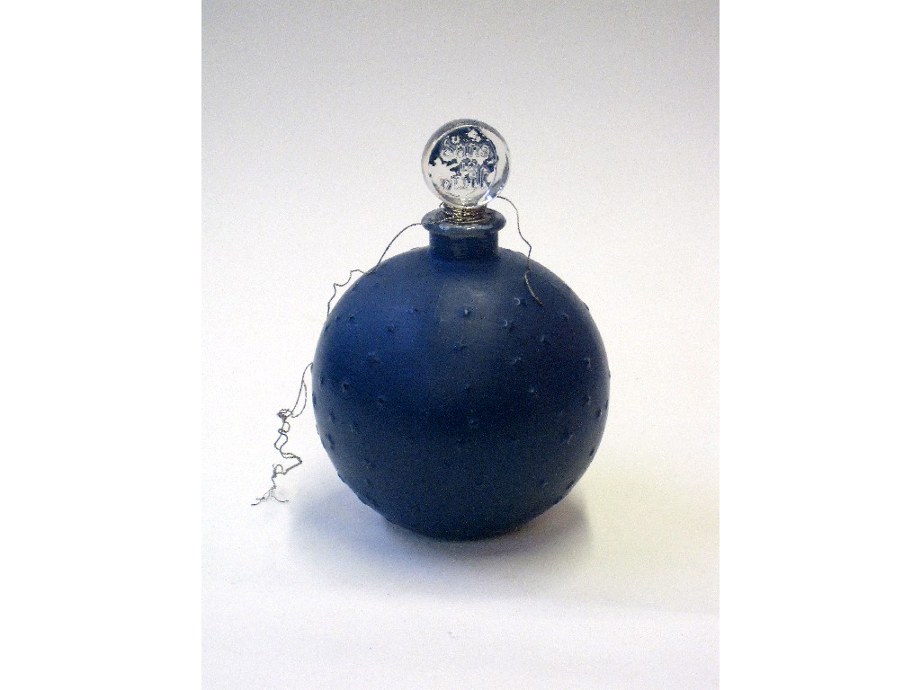 Appraisal: Lalique 'Dans la Nuit' scent bottle commissioned by the House