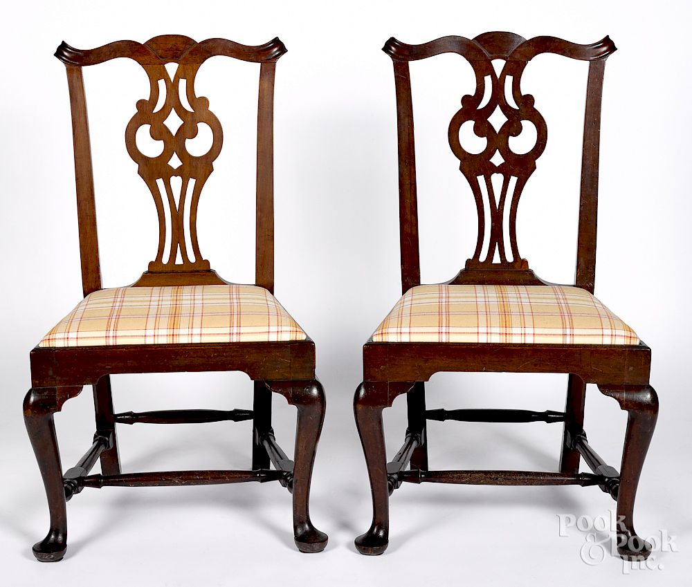 Appraisal: Pair Queen Anne mahogany owl back dining chairs Pair of