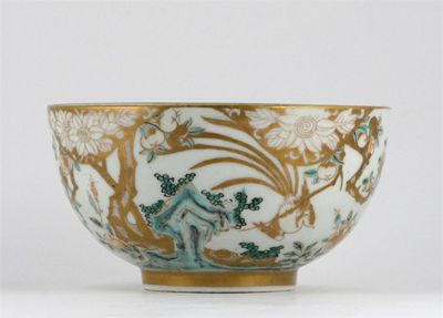 Appraisal: A Japanese Arita bowl decorated in gilt and enamel colours