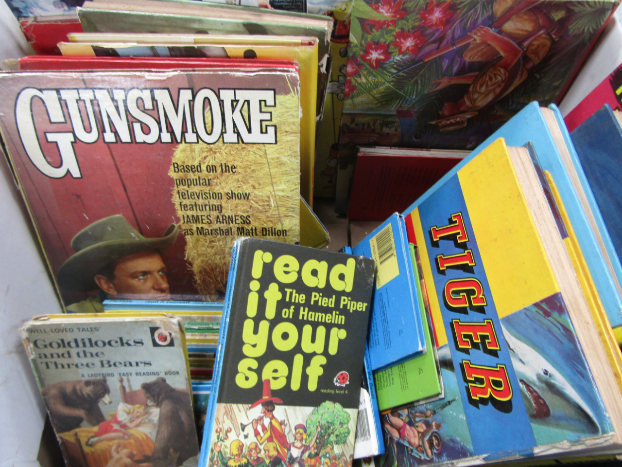 Appraisal: A selection of children's books including Tiger Champion and Doctor