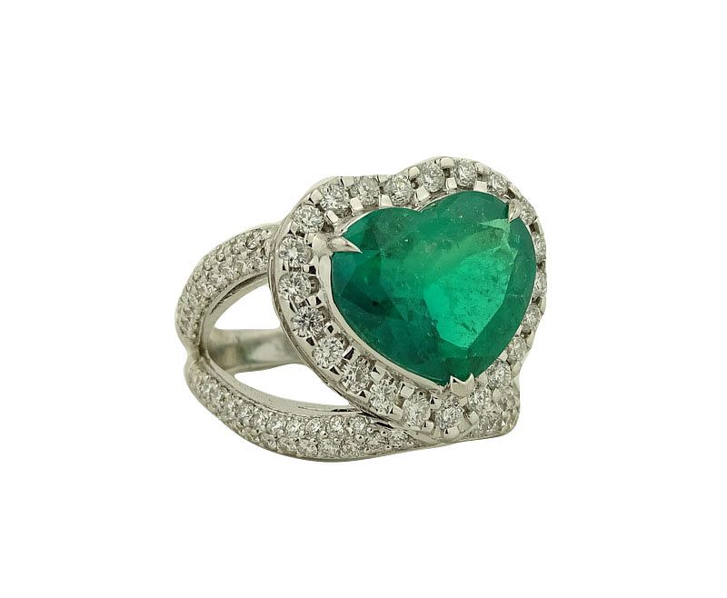 Appraisal: ct Heart Shape Emerald Set In K ct Heart Shape