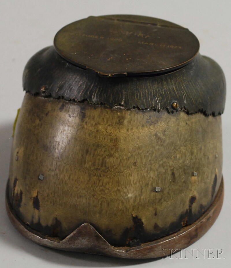 Appraisal: Metal-mounted Horse Hoof Inkwell the lid engraved SMOKE - ht