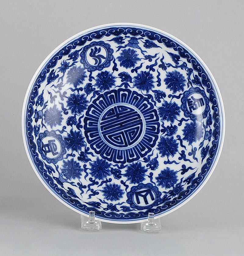 Appraisal: BLUE AND WHITE PORCELAIN DISH With passionflower and cyclical date