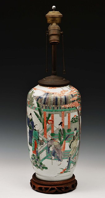 Appraisal: A CHINESE FAMILLE VERTE VASE converted to a table lamp