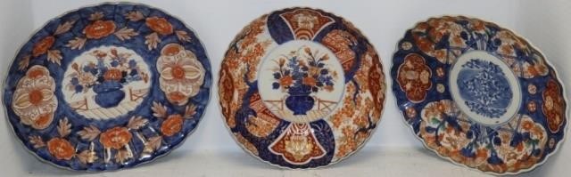 Appraisal: PIECES OF TH C IMARI PORCELAIN TO INCLUDEAN OVAL BOWL