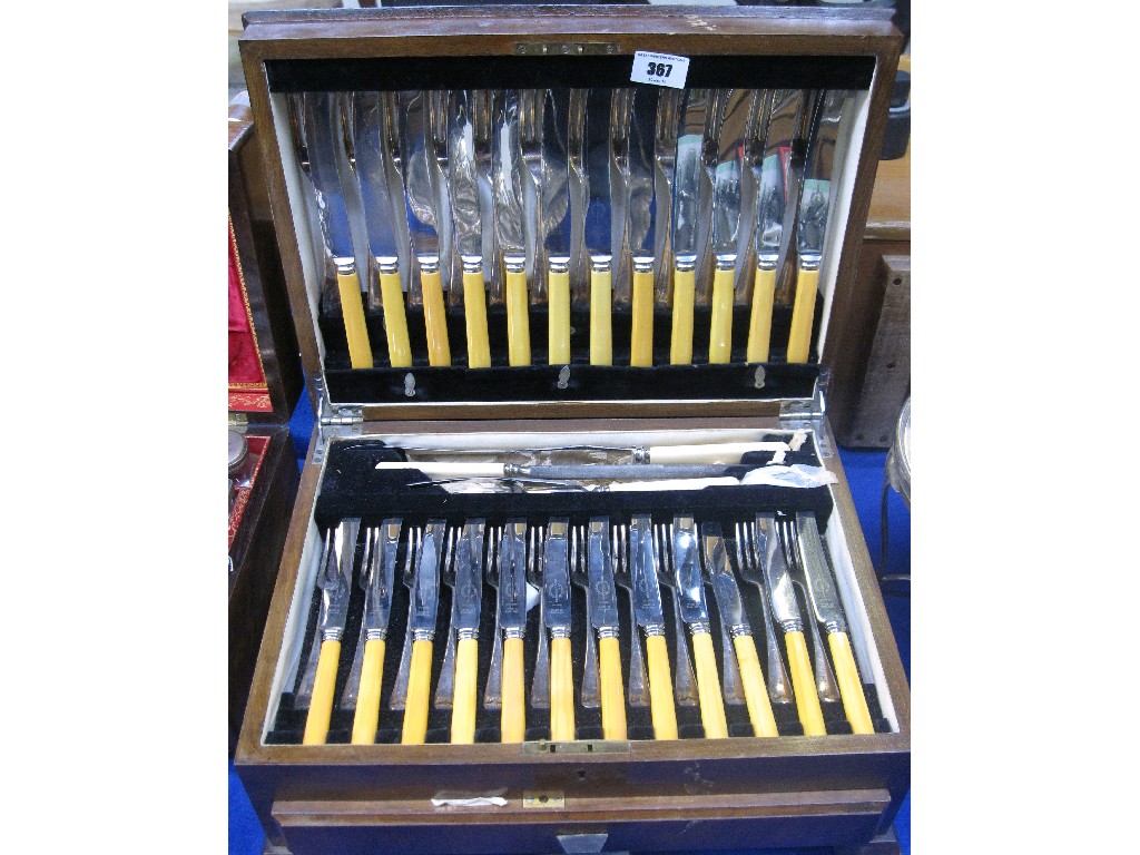 Appraisal: Canteen of cutlery pieces approx