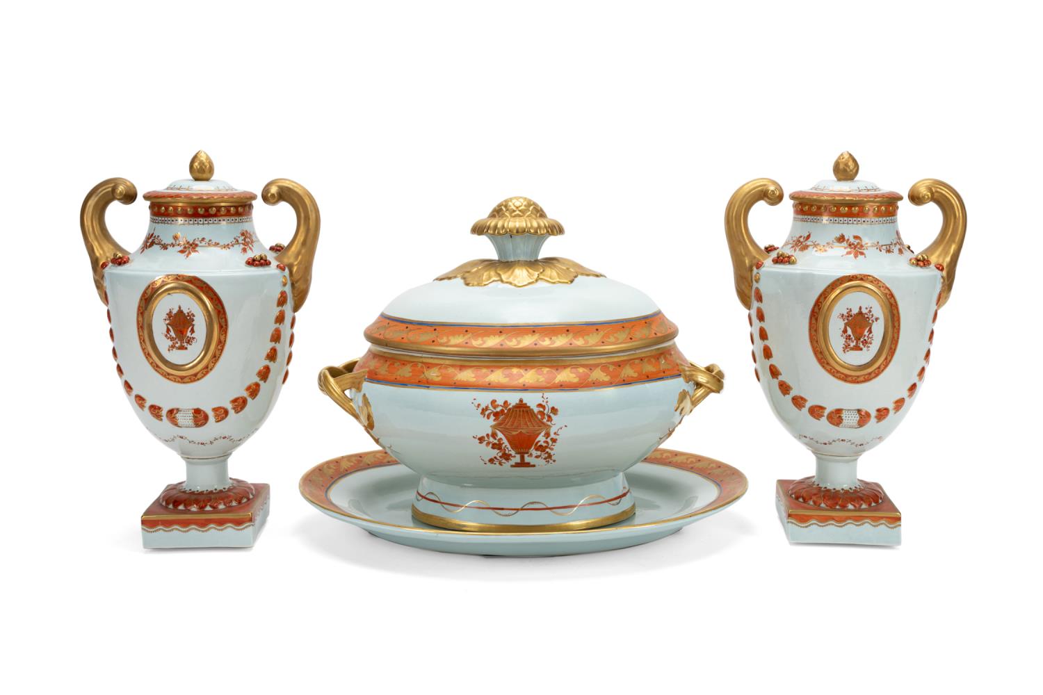 Appraisal: PCS MOTTAHEDEH LOWESTOFT TUREEN UNDERPLATE URNS Four piece set of