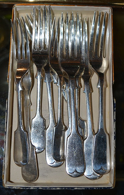 Appraisal: A set of six fiddle pattern silver dinner forksby Mappin