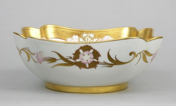 Appraisal: A Limoges Porclain Bowl A hand decorated Limoges porcelain bowl