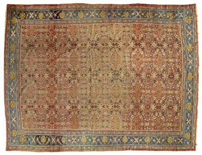 Appraisal: Mahal rug repeating designs on pale salmon field major border