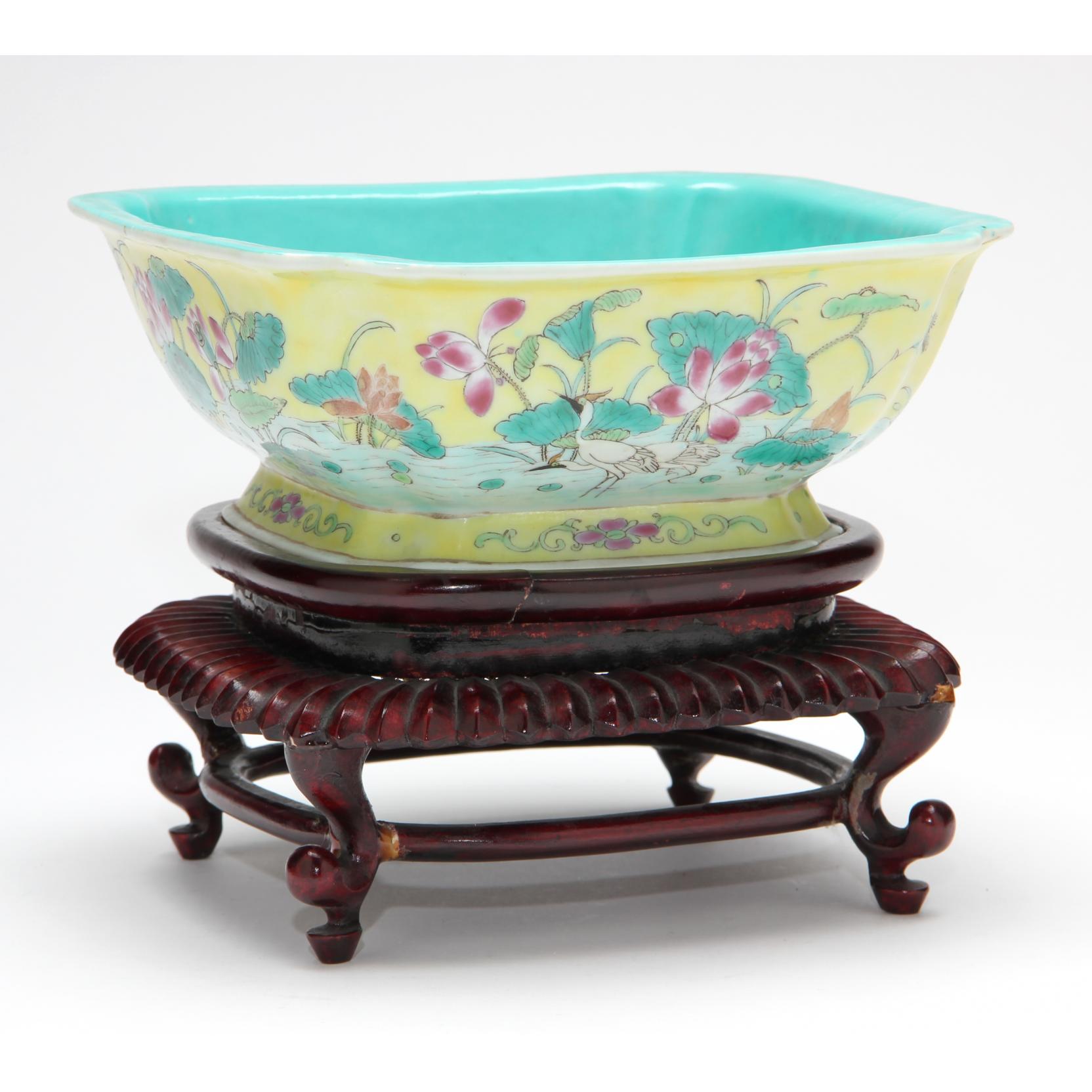 Appraisal: Chinese Republic Period Porcelain Bowl with Jiangxi production mark to