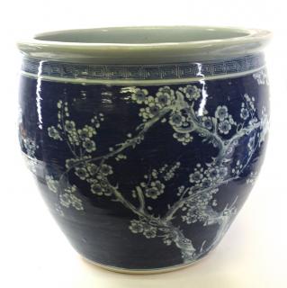 Appraisal: large Chinese th c pot having deep blue background and