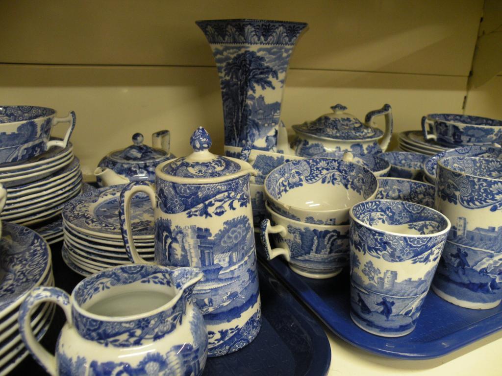 Appraisal: A large quantity of Copeland Spode Italian pattern teaware etc