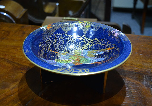 Appraisal: A Carlton ware blue fruit bowlwith humming bird design cm