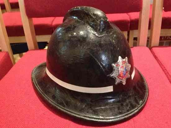 Appraisal: A Hampshire fire service helmet Descriptions provided in both printed