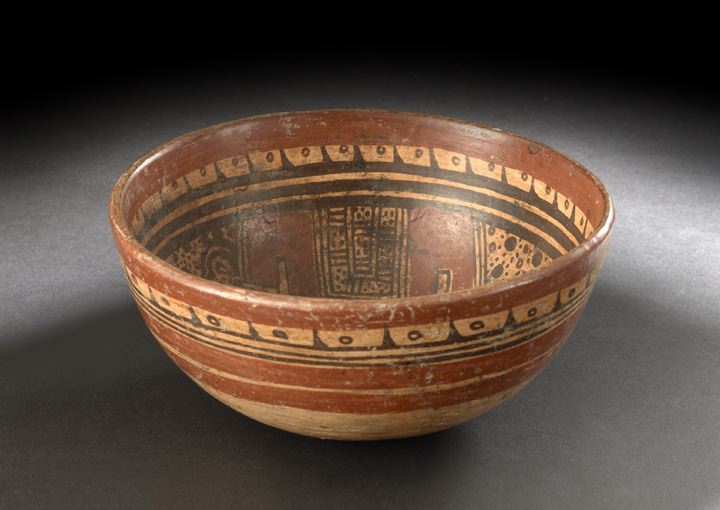 Appraisal: Chiriqui Panamanian Pottery Bowl - A D the earthenware hemispherical